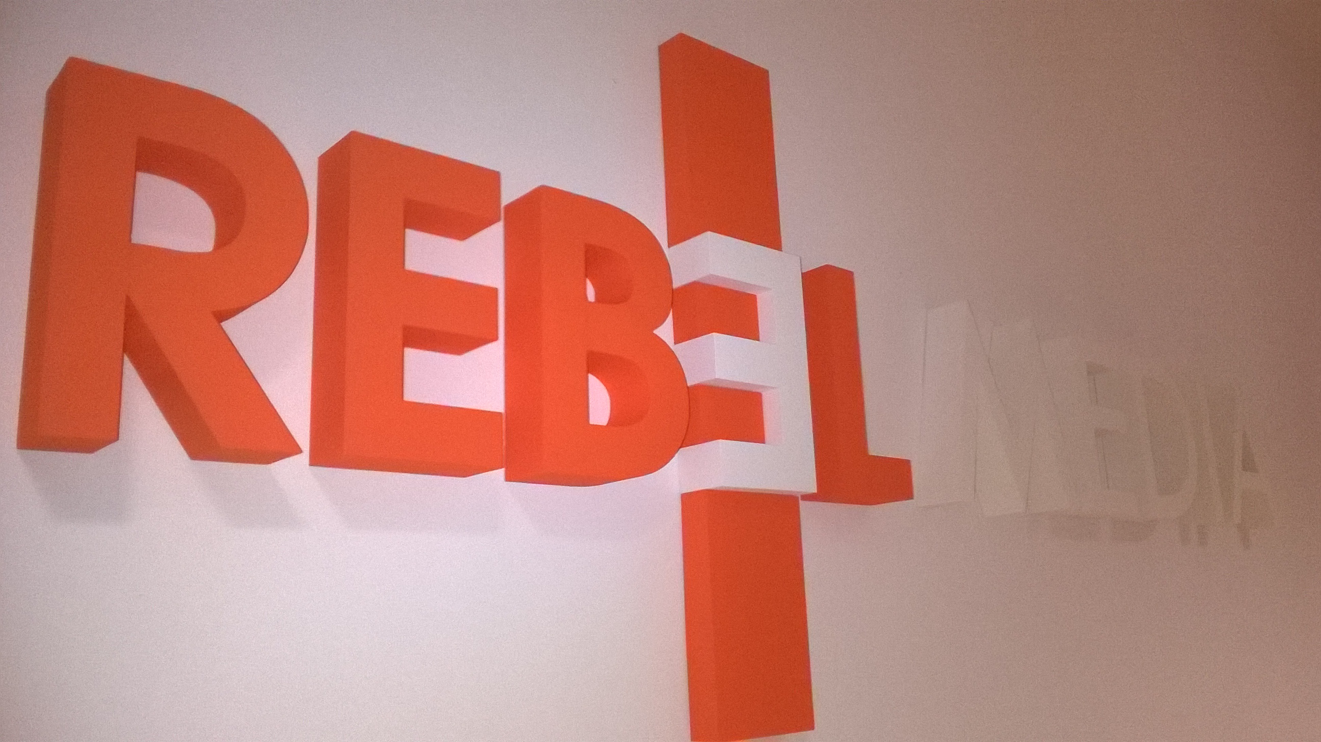 logo rebel